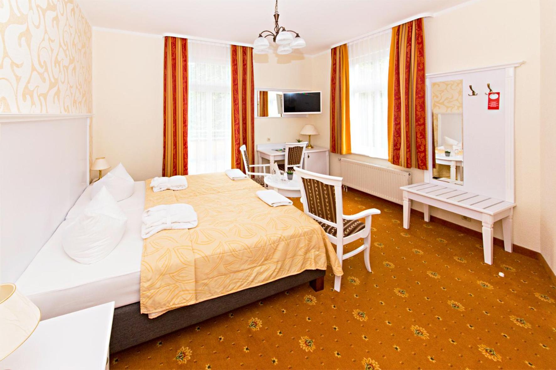 Ostseehotel Villen Im Park - Ein Rovell Hotel Heringsdorf  Esterno foto