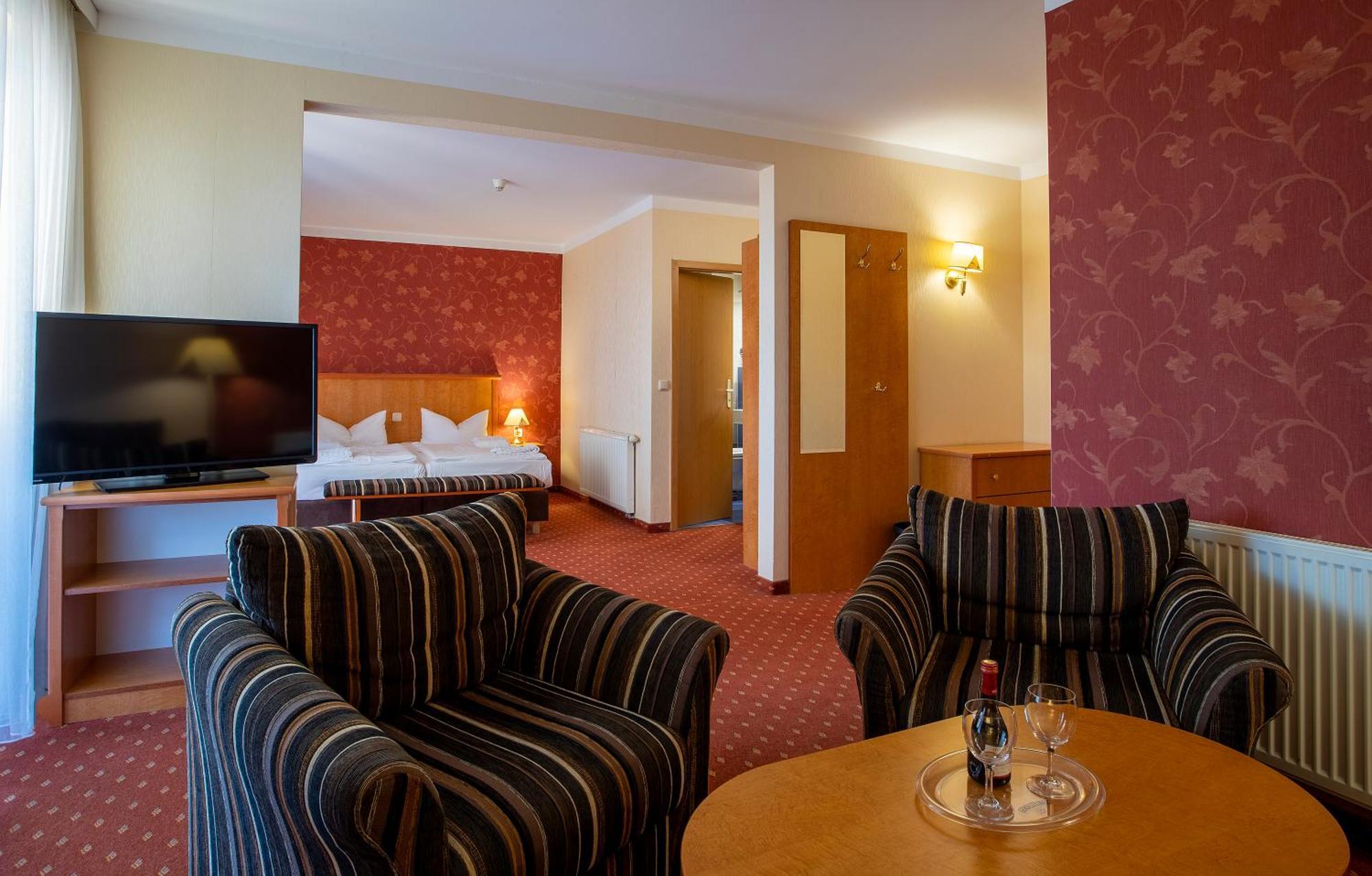 Ostseehotel Villen Im Park - Ein Rovell Hotel Heringsdorf  Esterno foto